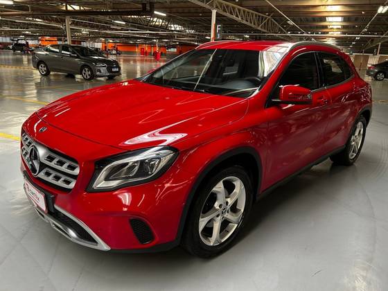 MERCEDES-BENZ GLA 200 1.6 CGI FLEX ADVANCE 7G-DCT